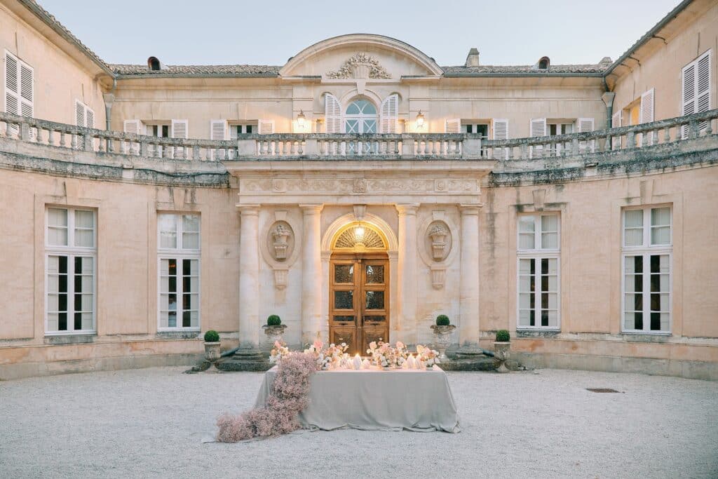 Luxury elopement in Provence, dinner set up - All planned and designed by elope with allure