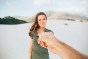 banner-got-engaged-now-what-plan-your-wedding-muriel-saldalamacchia